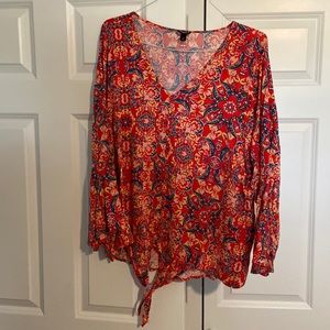Women’s top by Torrid size 3.